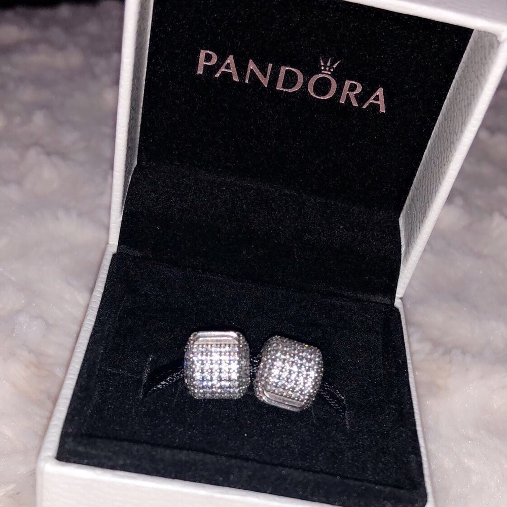 Pandora Clip Set